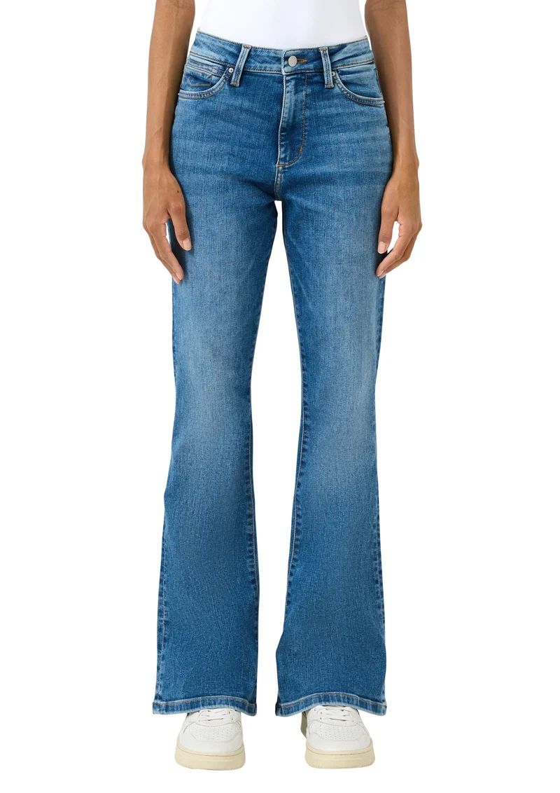 Q/S by s.Oliver Flared Leg Jeans mit High Rise und Used-Effekt