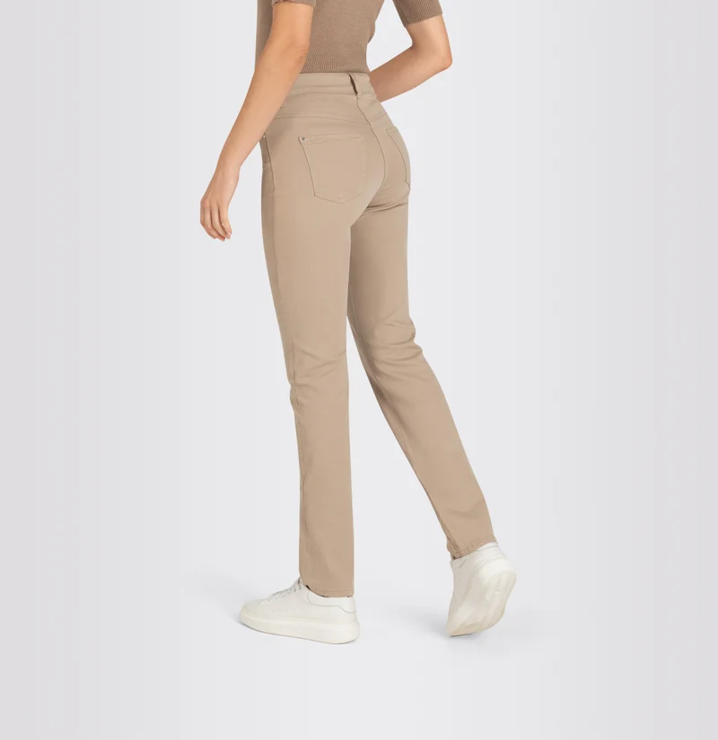 DREAM Straight Fit Jeans aus Hyperstretch Denim