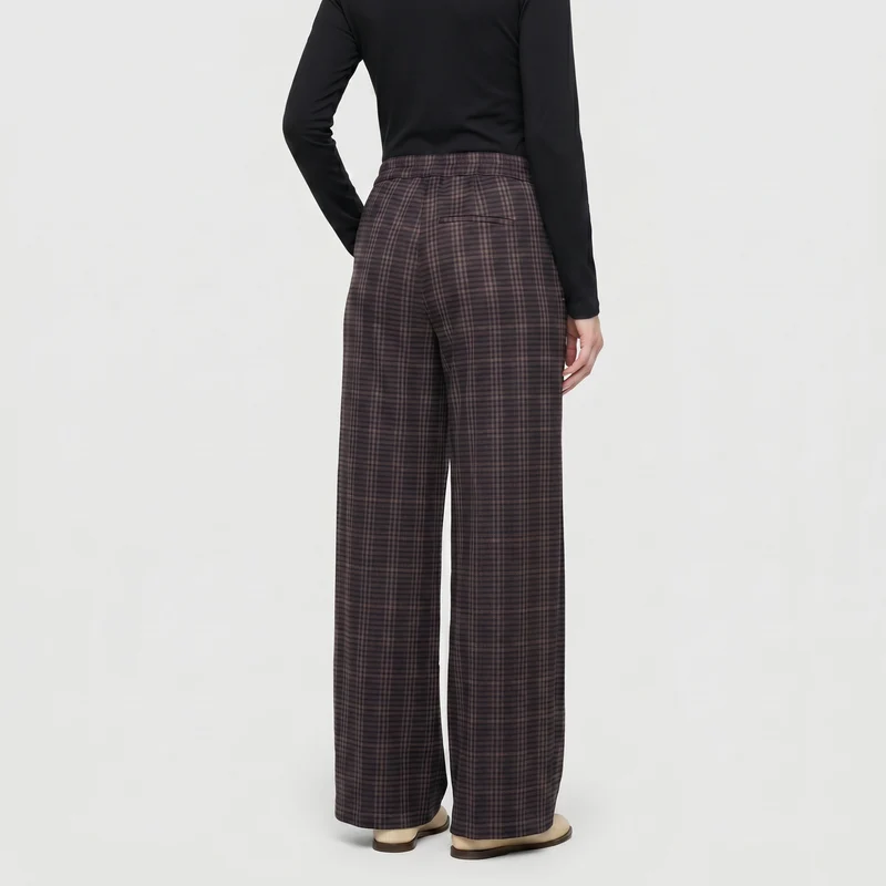 CHIARA Wide Fit Hose aus Light Jersey