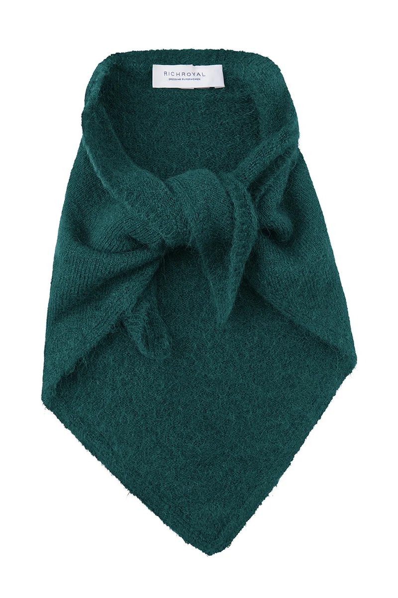 Soft-Touch Dreieckstuch mit Bouclé-Struktur