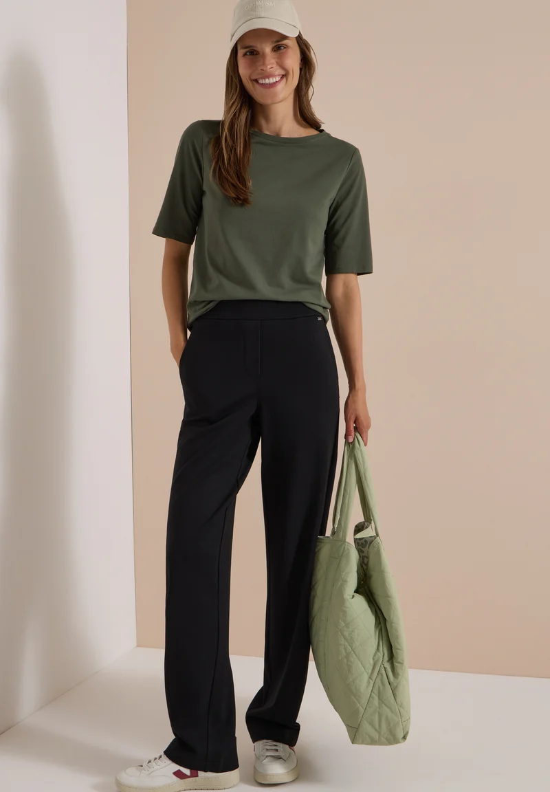 NEELE High Waist Straight Leg Hose