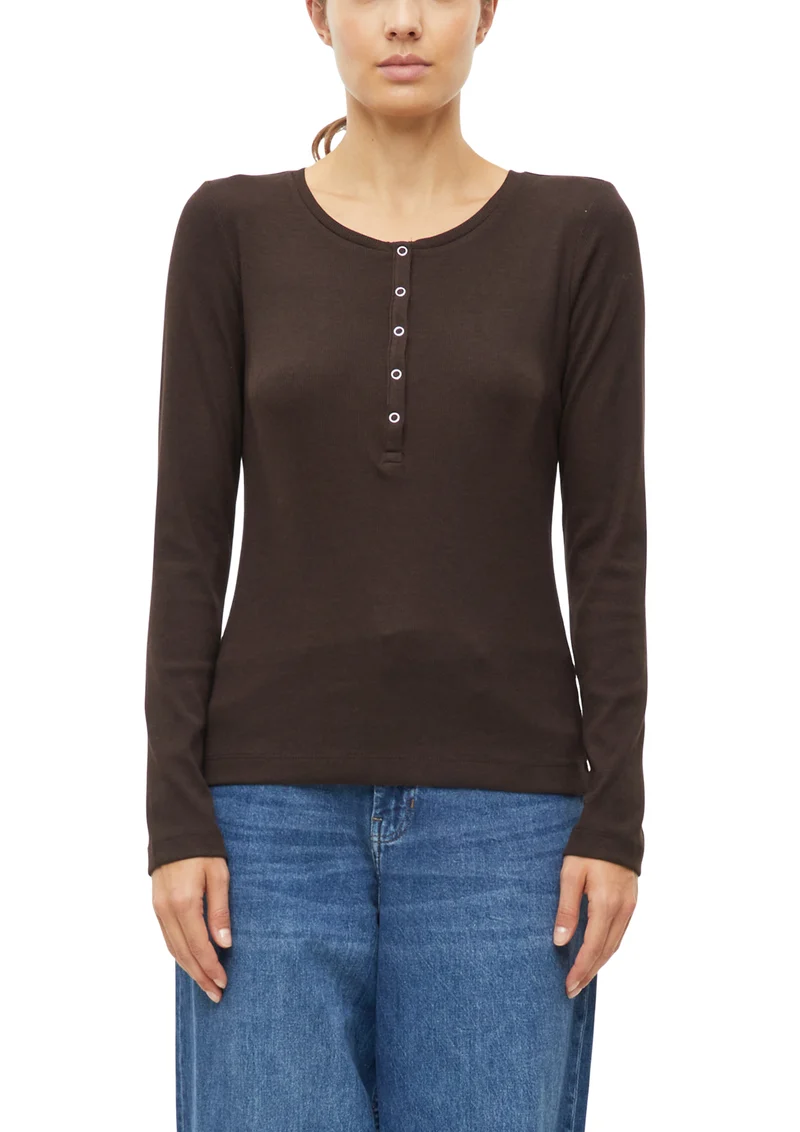 s. Oliver Langarmshirt aus Rippjersey mit Druckknopfleiste