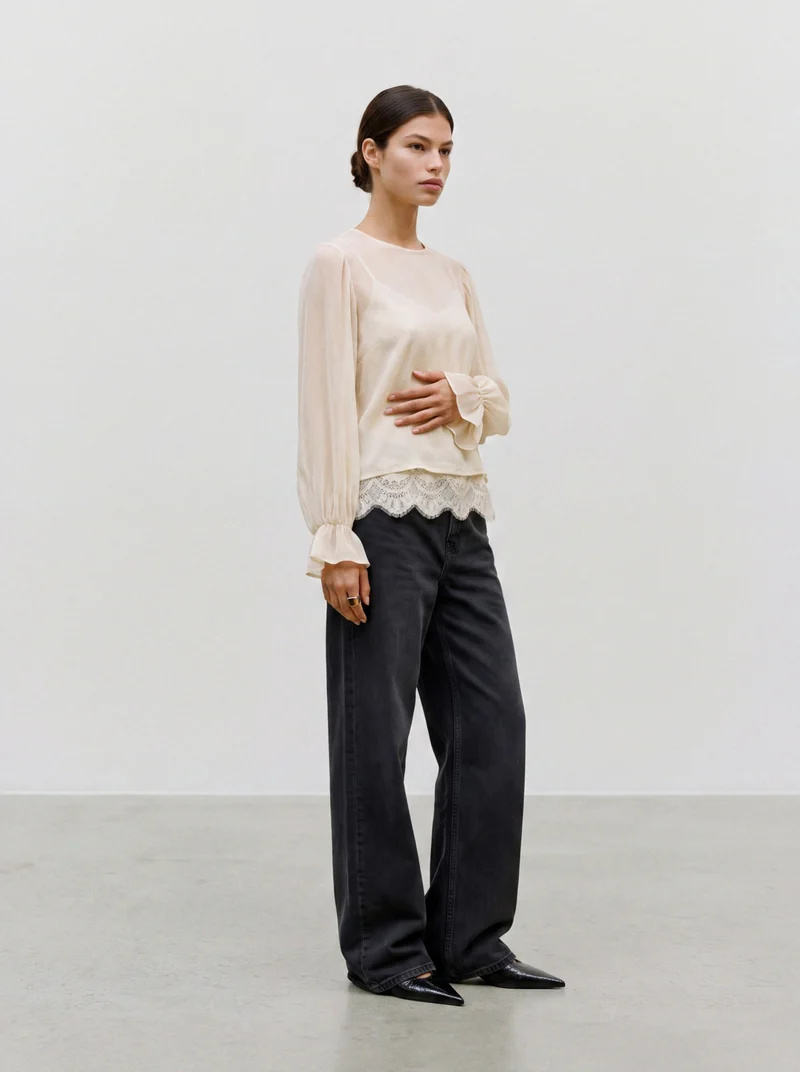VMLALIE Bluse mit Spitzen-Details