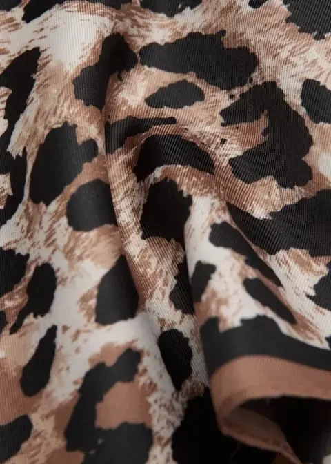 LEONA Halstuch mit Animalprint