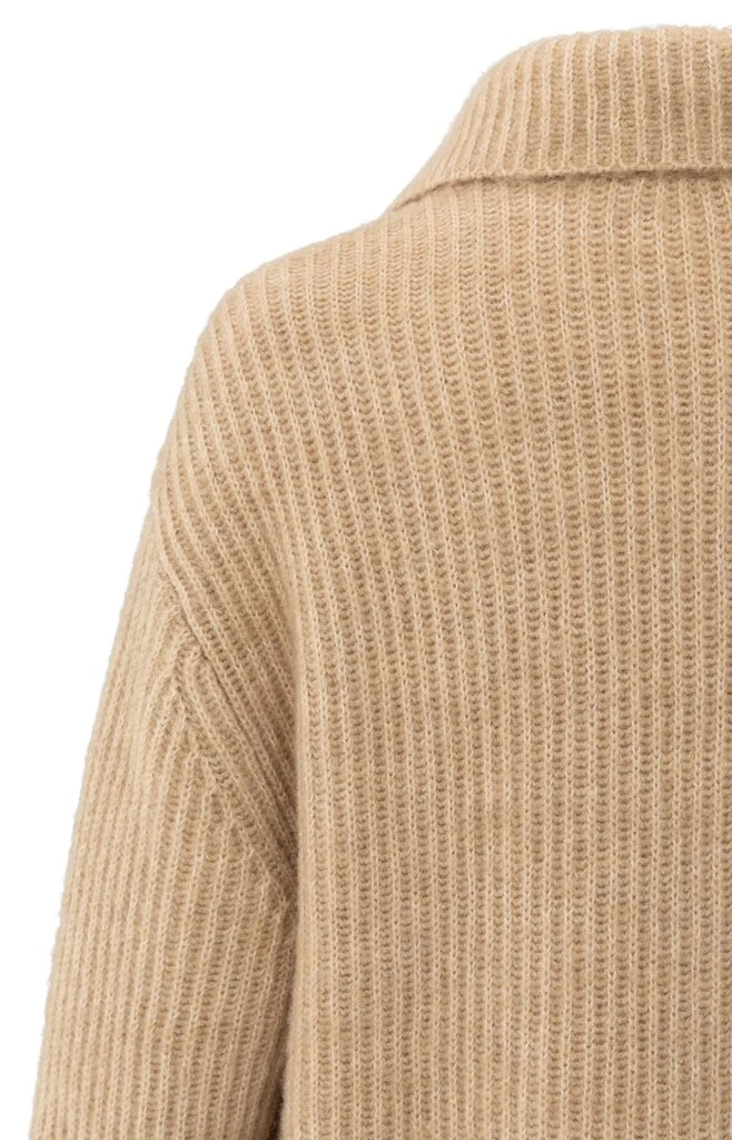 Langer Cardigan aus Strick