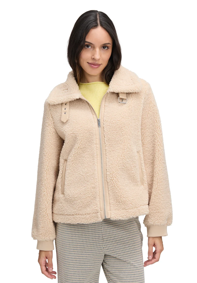 Plüschjacke
