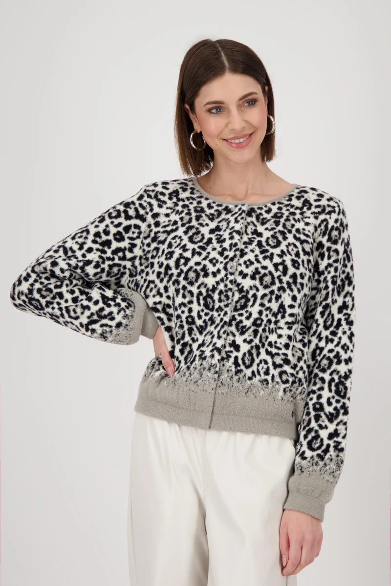 Strickjacke mit Leo-Muster