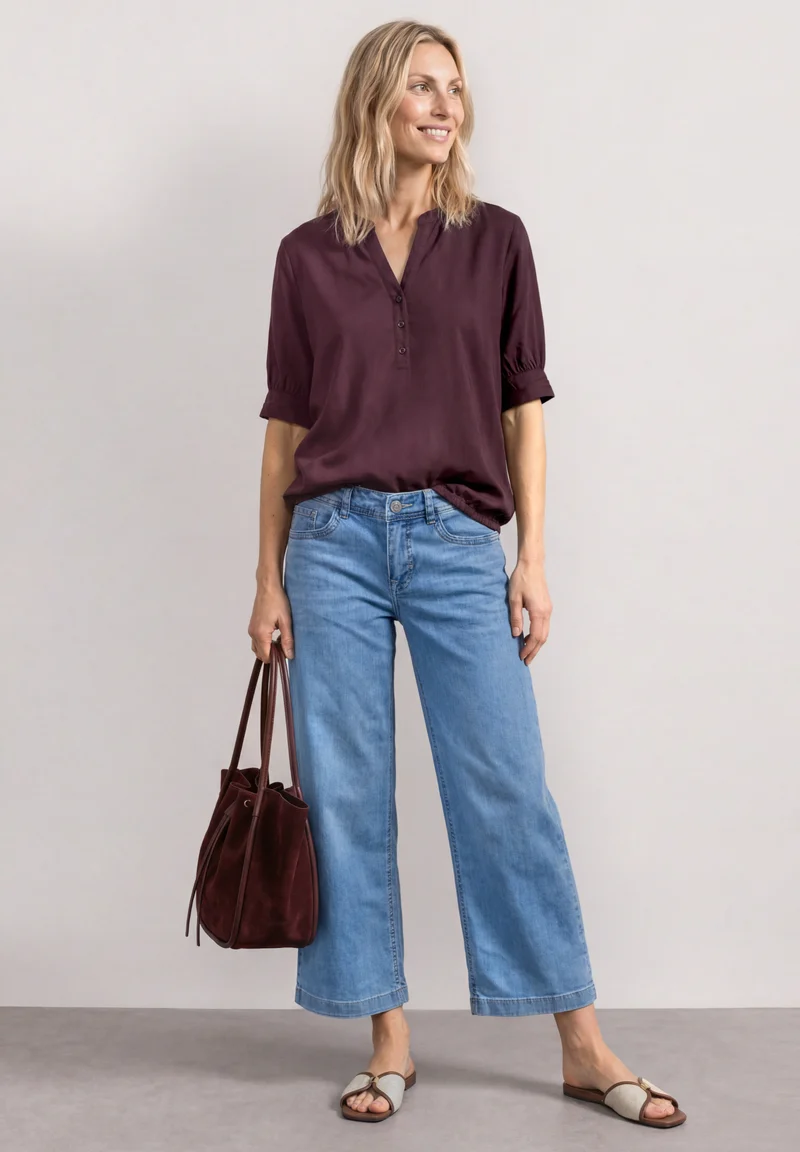 Sommerbluse mit Split Neck