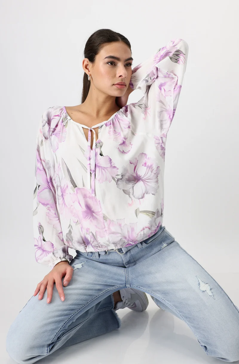 Geblümte Bluse