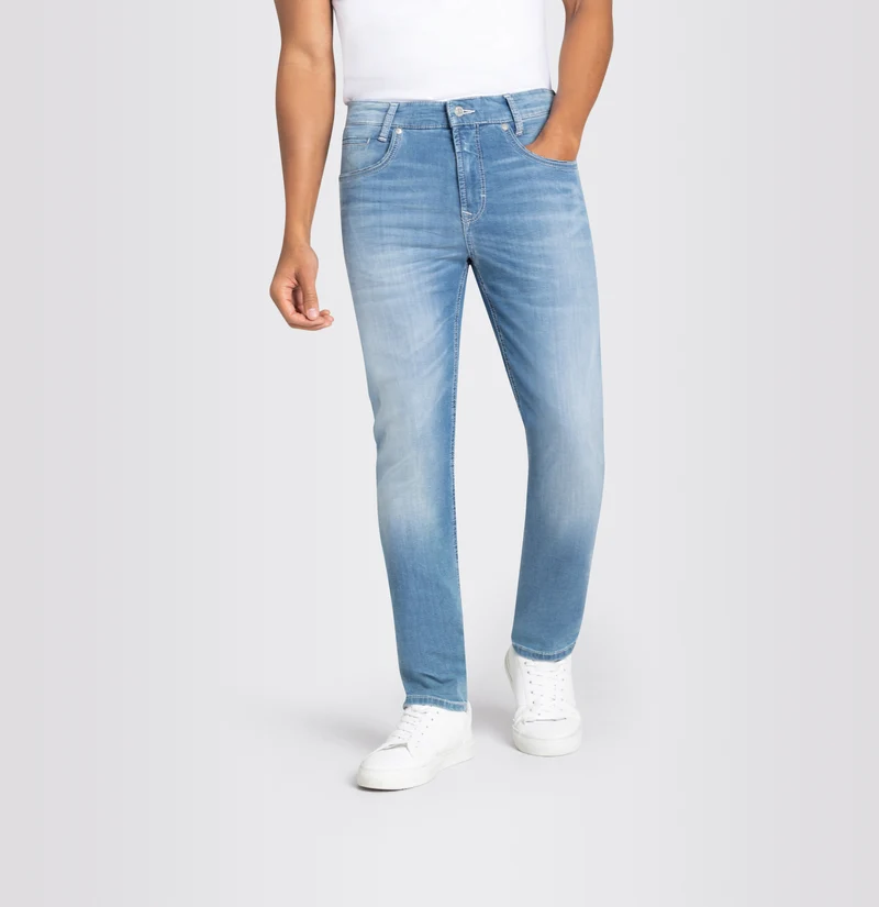 Arne Pipe Modern Fit Jeans
