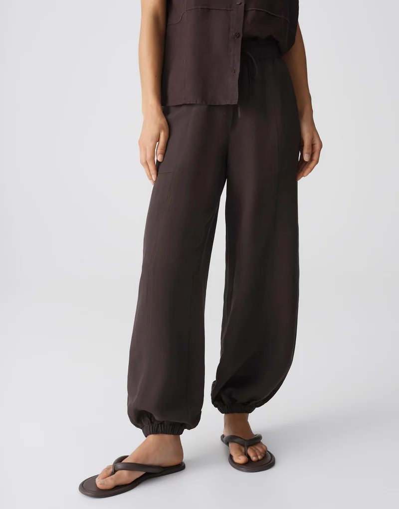 MYHA OASIS Relaxed City Pants aus Viskose-Leinen-Mix