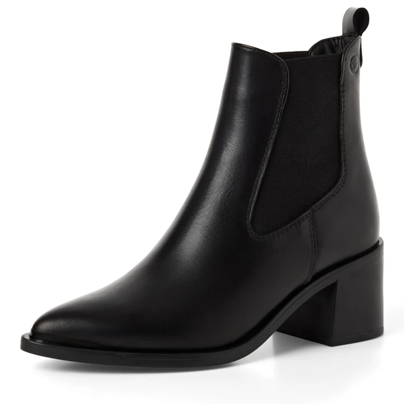 Stiefelette aus Leder mit spitzer Zehenpartie