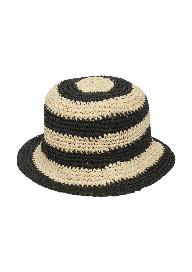 Hut aus Raffia