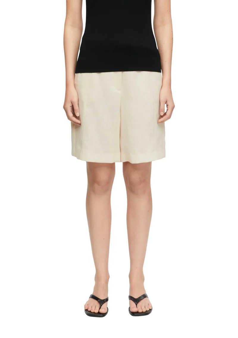 Strukturierte Shorts aus Leinenmix