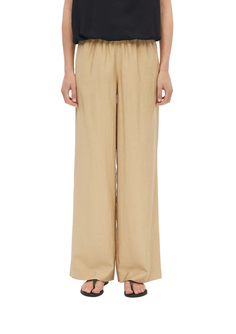 Wide Leg Hose