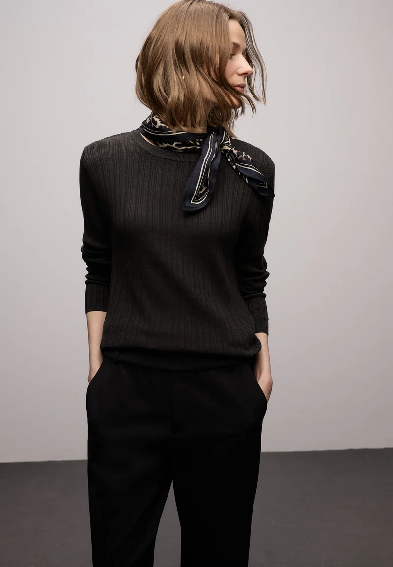 Pullover mit Rippstruktur