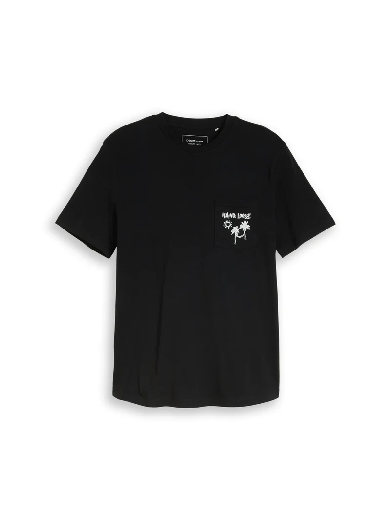 T-Shirt mit Brusttasche mit Print