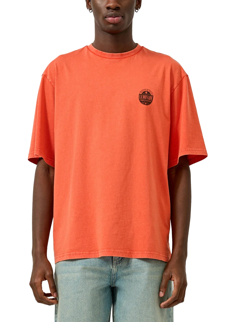 Gewaschenes T-Shirt