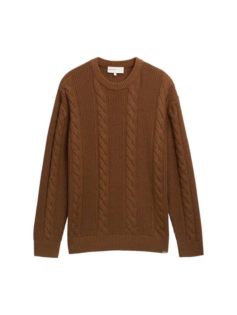 Strickpullover mit Zopf-Muster