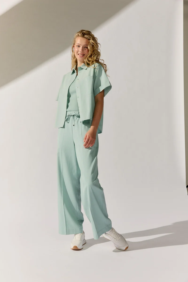 Wide Leg Hose