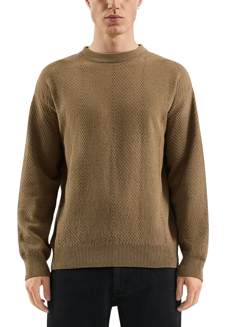 Strukturierter Strickpullover