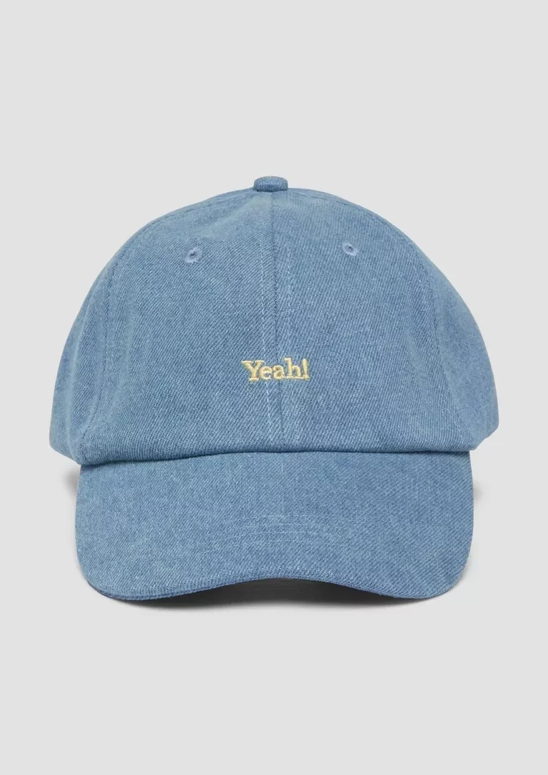 s.Oliver Cap " Yeah"