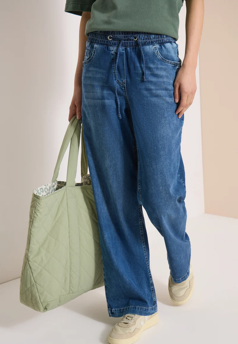 High Waist Wide Leg Jeans