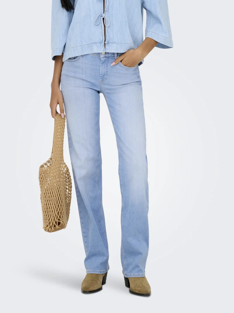 Straight Jeans