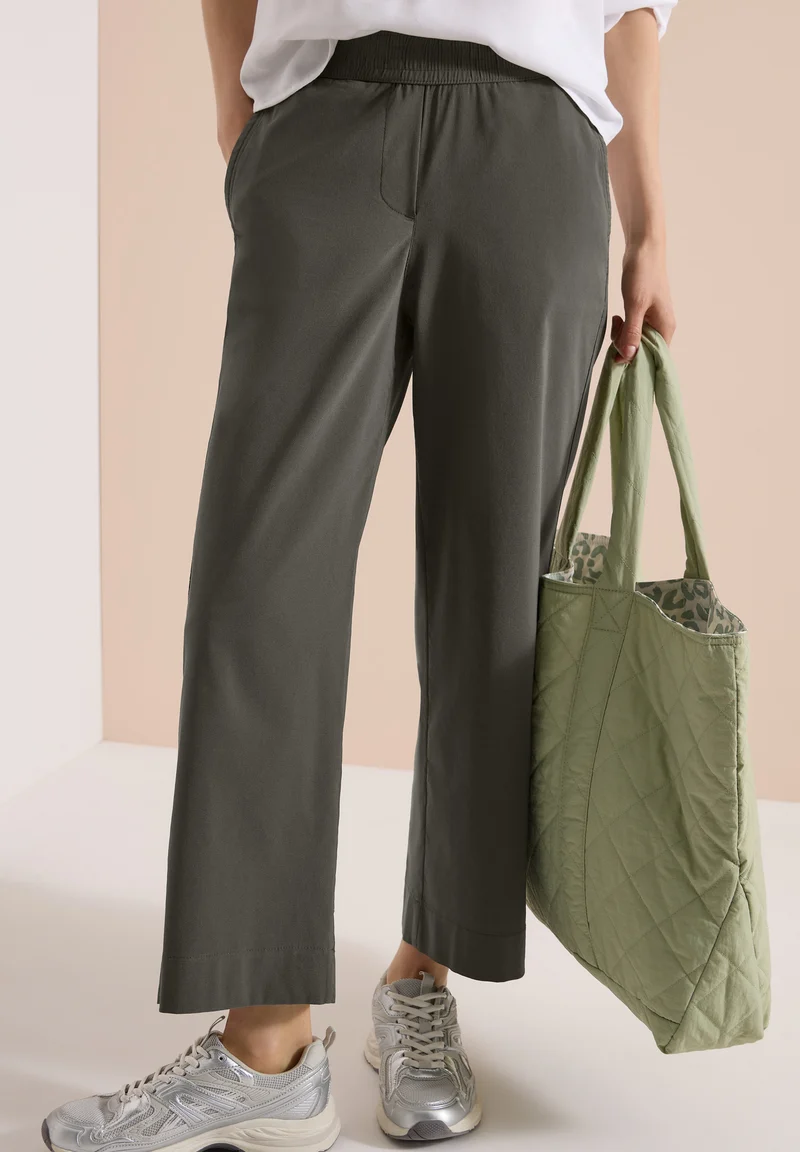 Wide Leg Hose