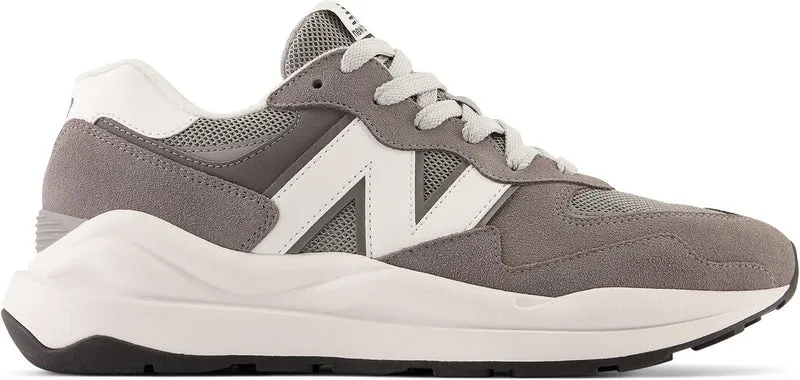 Sneaker "57/40"
