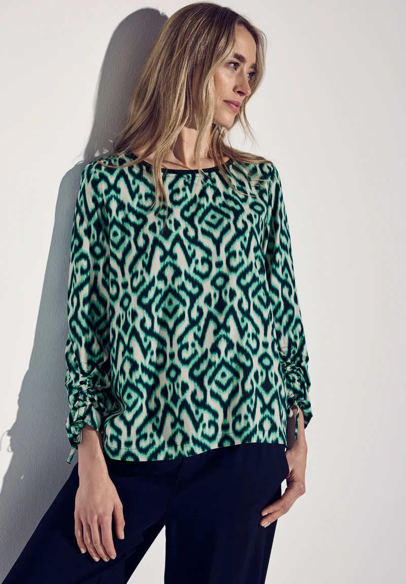 Bluse mit Raffung