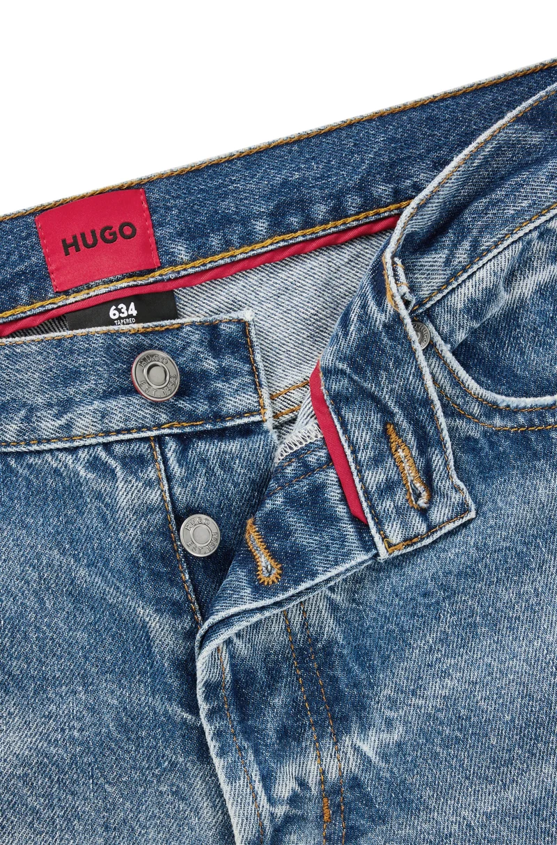 634 Tapered-Fit Jeans