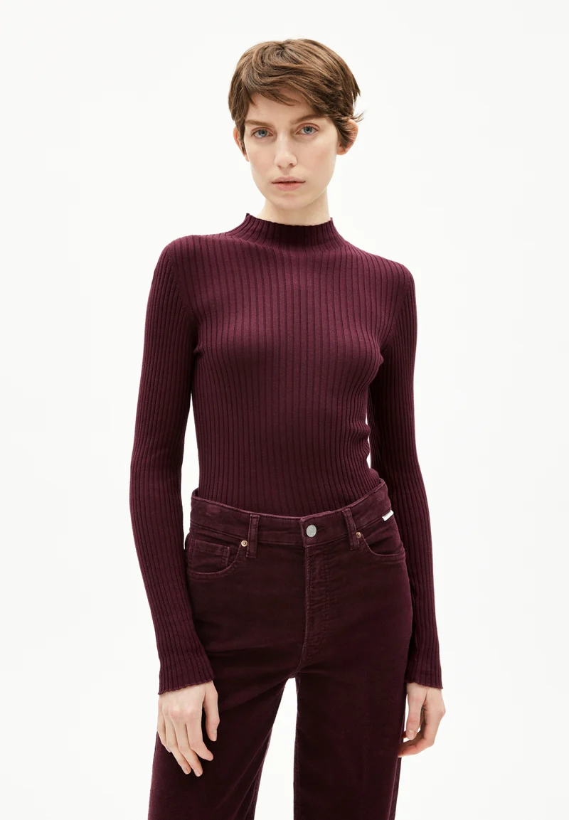 Rippstrickpullover mit Mock-Ausschnitt