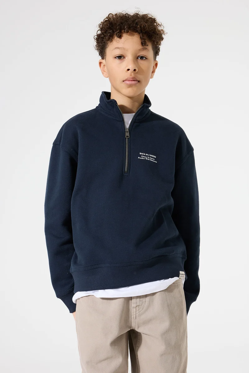 Sweatshirt