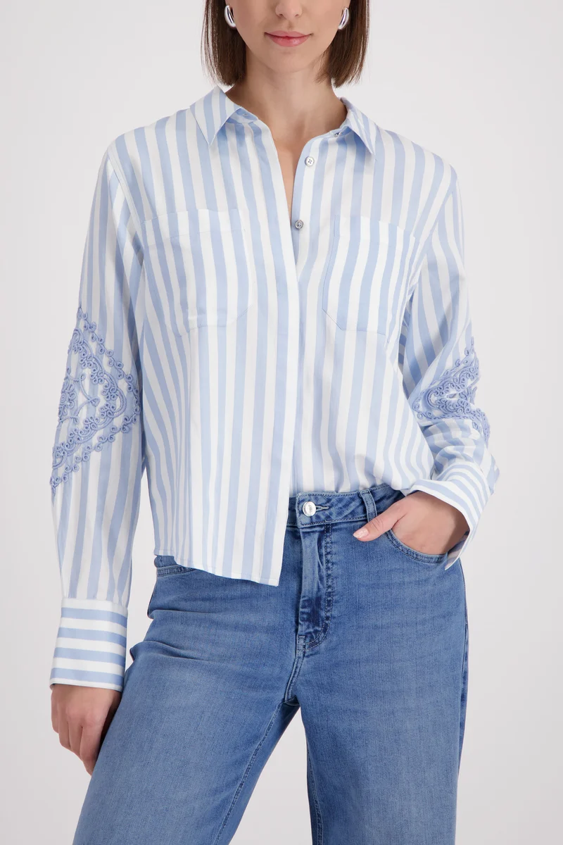 Bluse mit Kordelstickerei