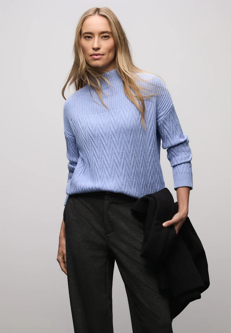 Pullover mit Strukturmix