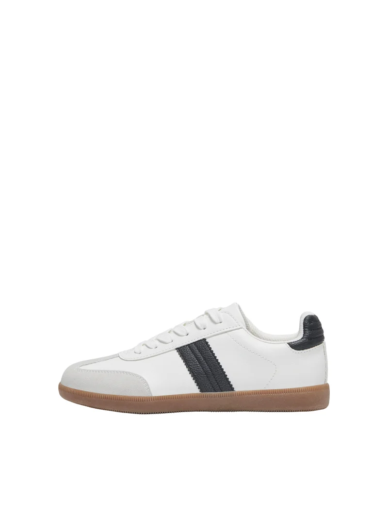 Sneaker